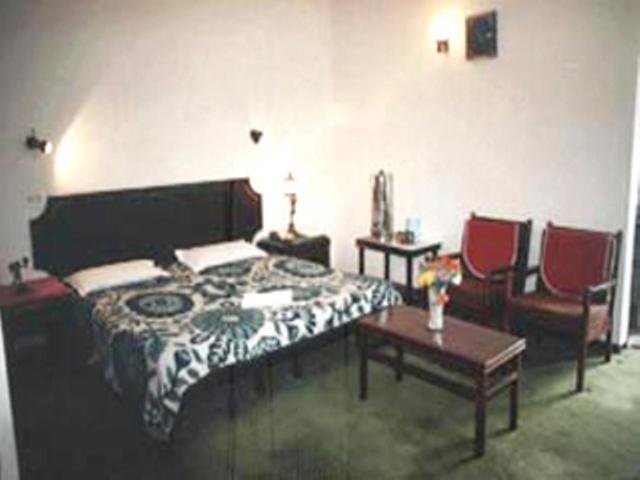 Hotel Preethi Palace Ooty Oda fotoğraf