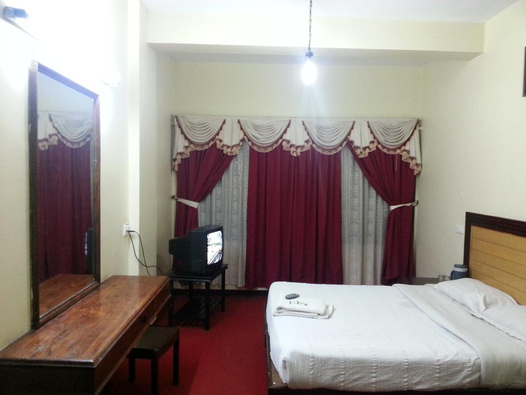 Hotel Preethi Palace Ooty Dış mekan fotoğraf